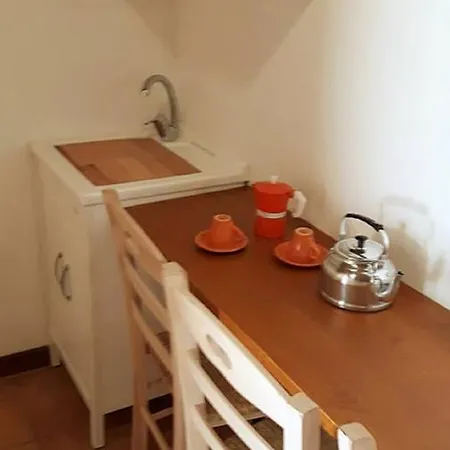 Tenuta Honey B&B 산티시도로
